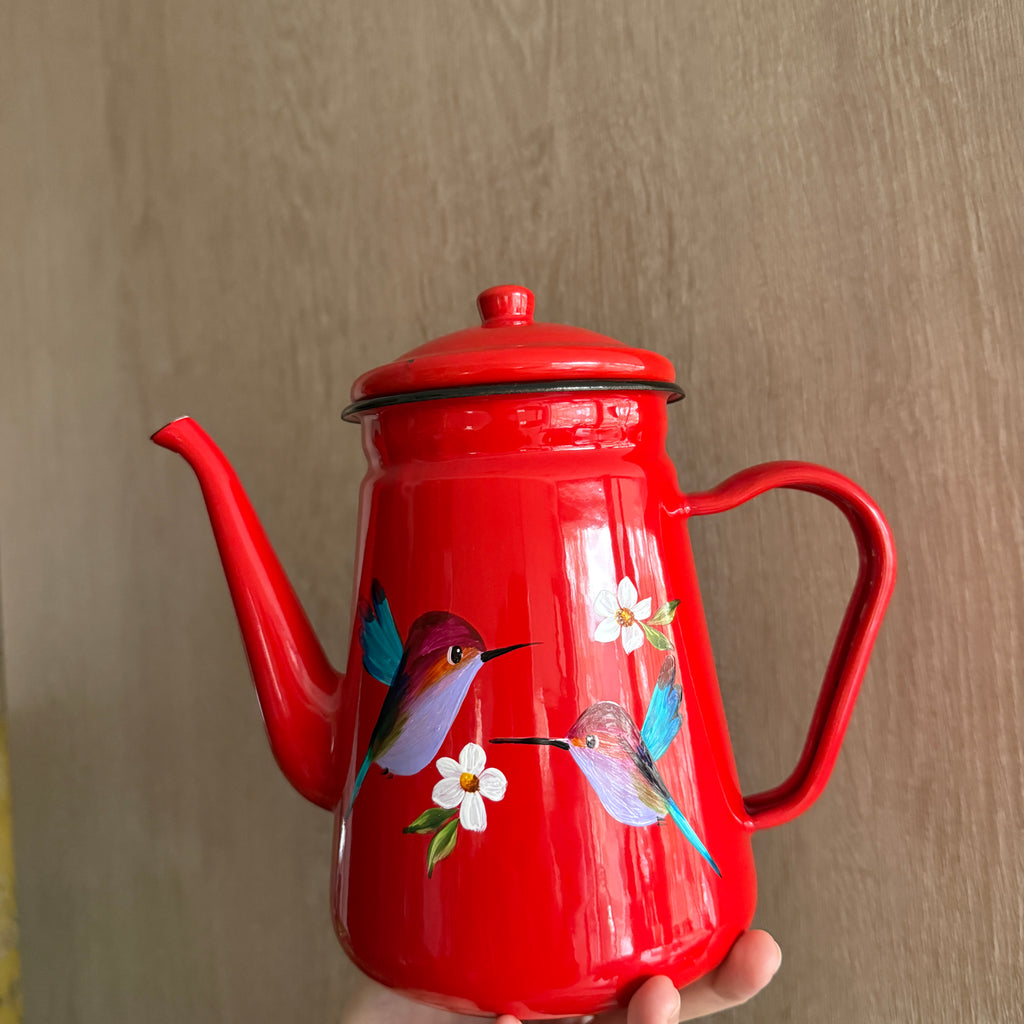 Tetera vintage roja colibri