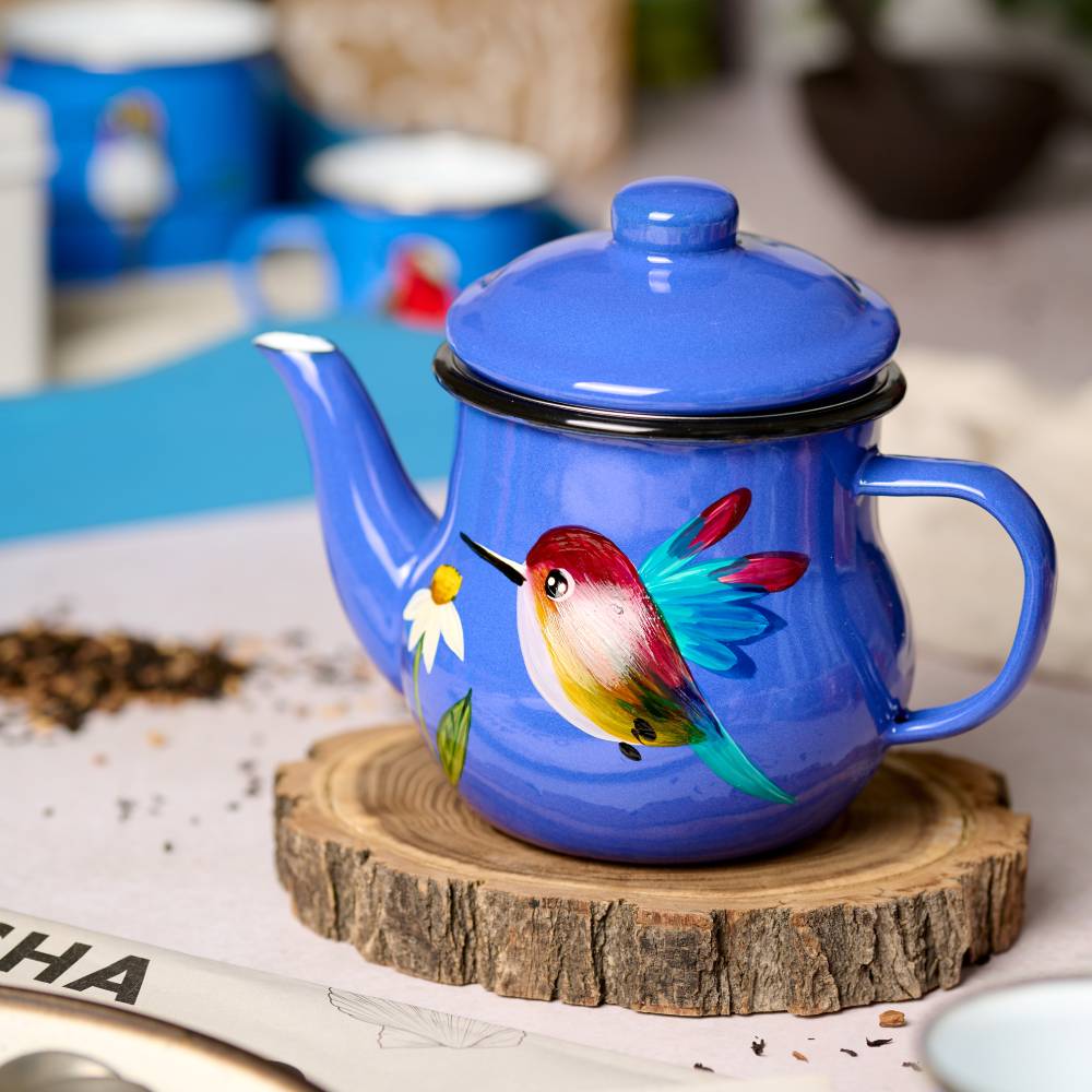 Tetera enlozada azul para té